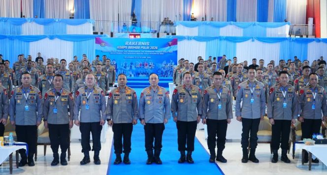 
					Wakapolri Dorong Brimob Tingkatkan Kapabilitas, Siap Hadapi Tantangan Baru