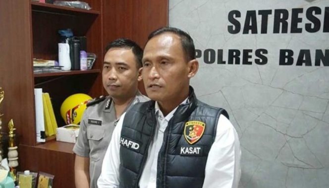 
					Polres Bangkalan Amankan Tersangka Dalang Penyekapan Satu Keluarga asal Jombang